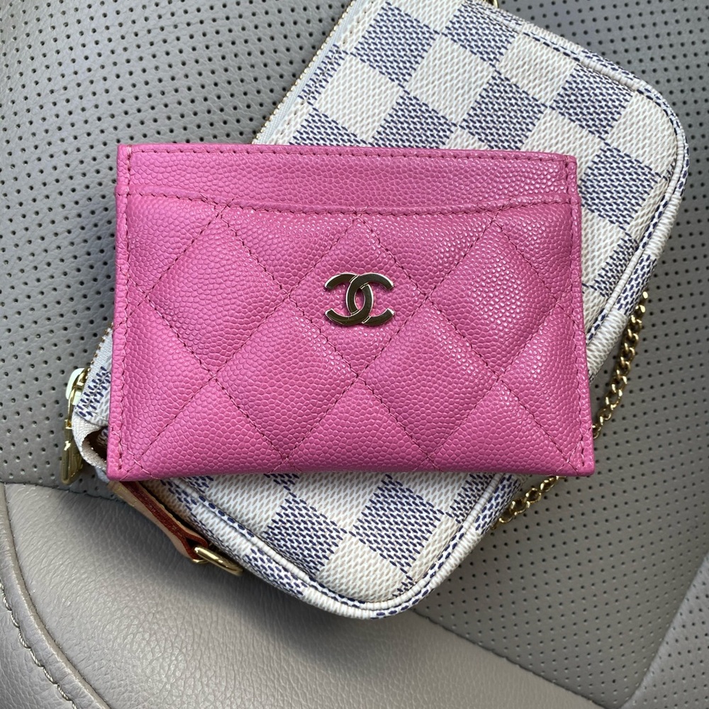 SOLD! chanel 20s card holder